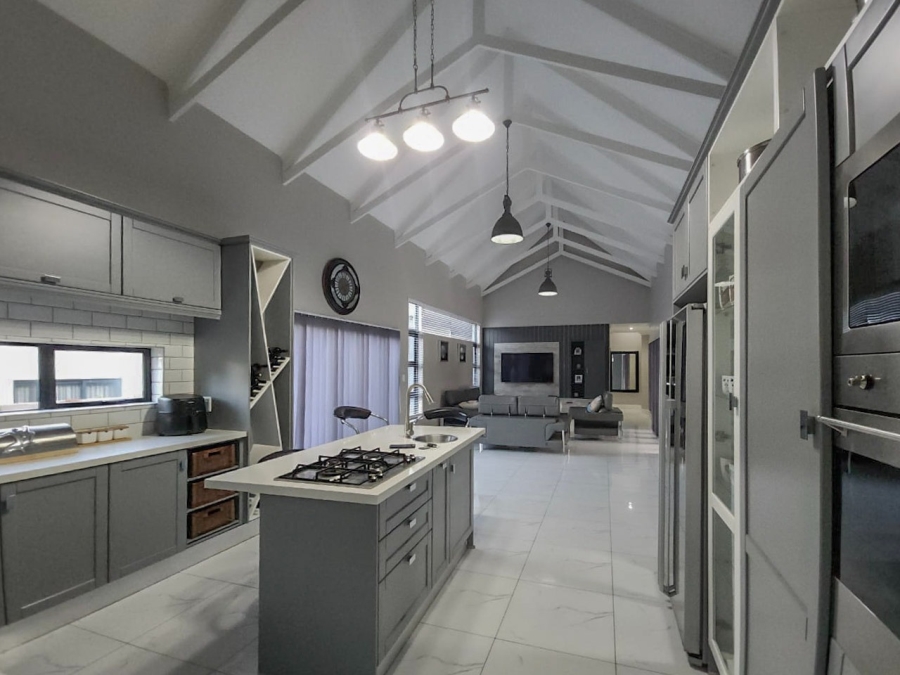 4 Bedroom Property for Sale in Leloko Lifestyle Estate North West